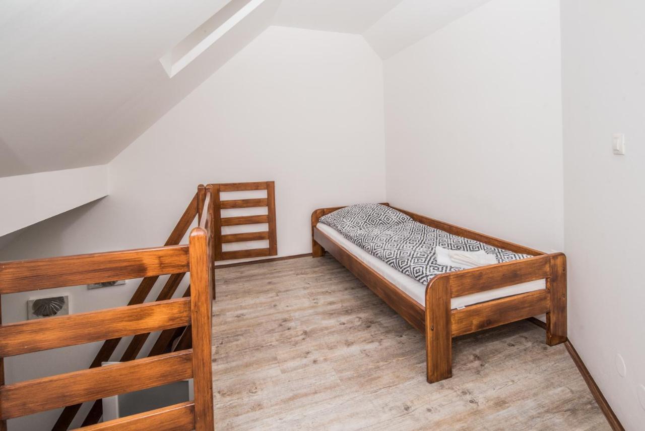 יאבלונק נאד ניסו Hotel Na Baste מראה חיצוני תמונה
