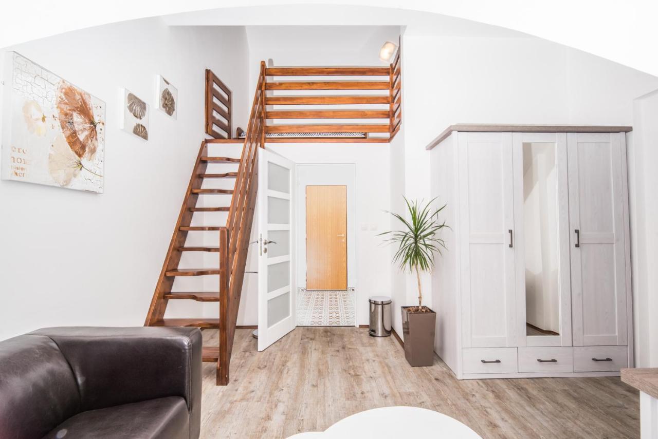 יאבלונק נאד ניסו Hotel Na Baste מראה חיצוני תמונה