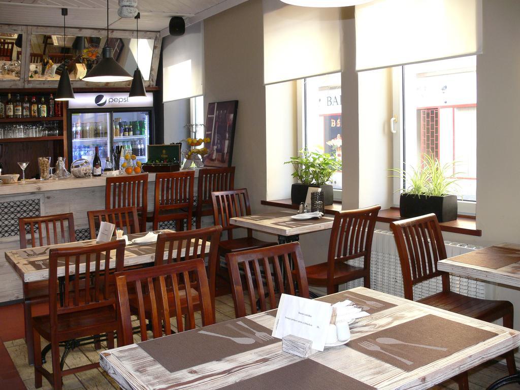 יאבלונק נאד ניסו Hotel Na Baste מראה חיצוני תמונה