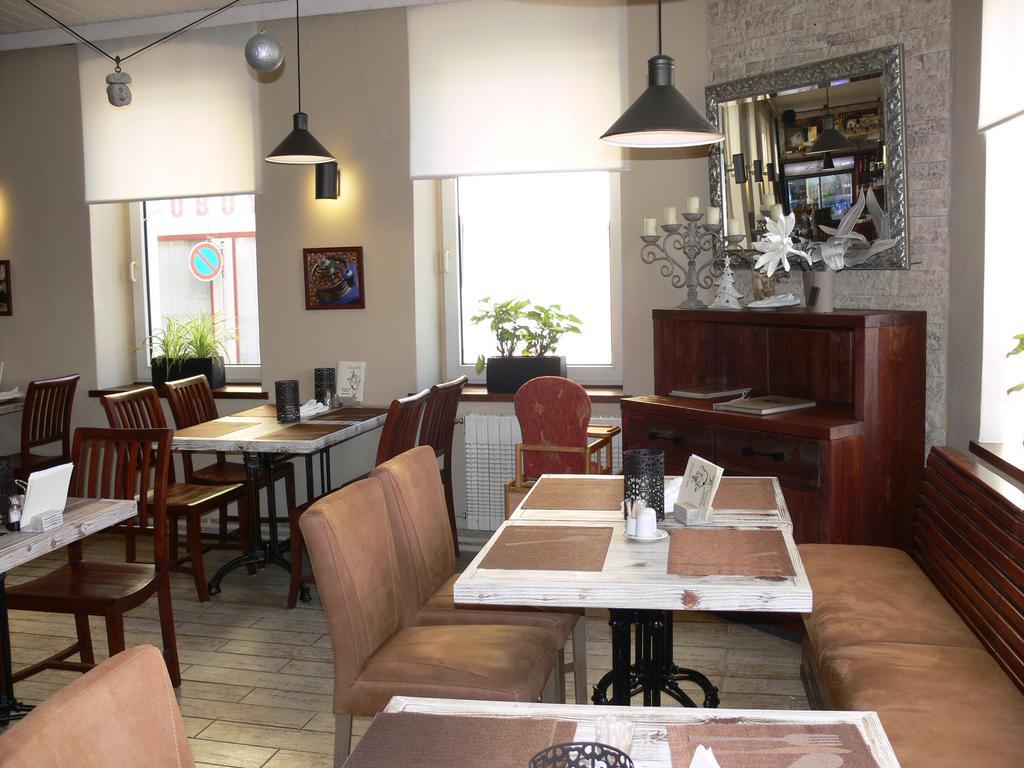 יאבלונק נאד ניסו Hotel Na Baste מראה חיצוני תמונה