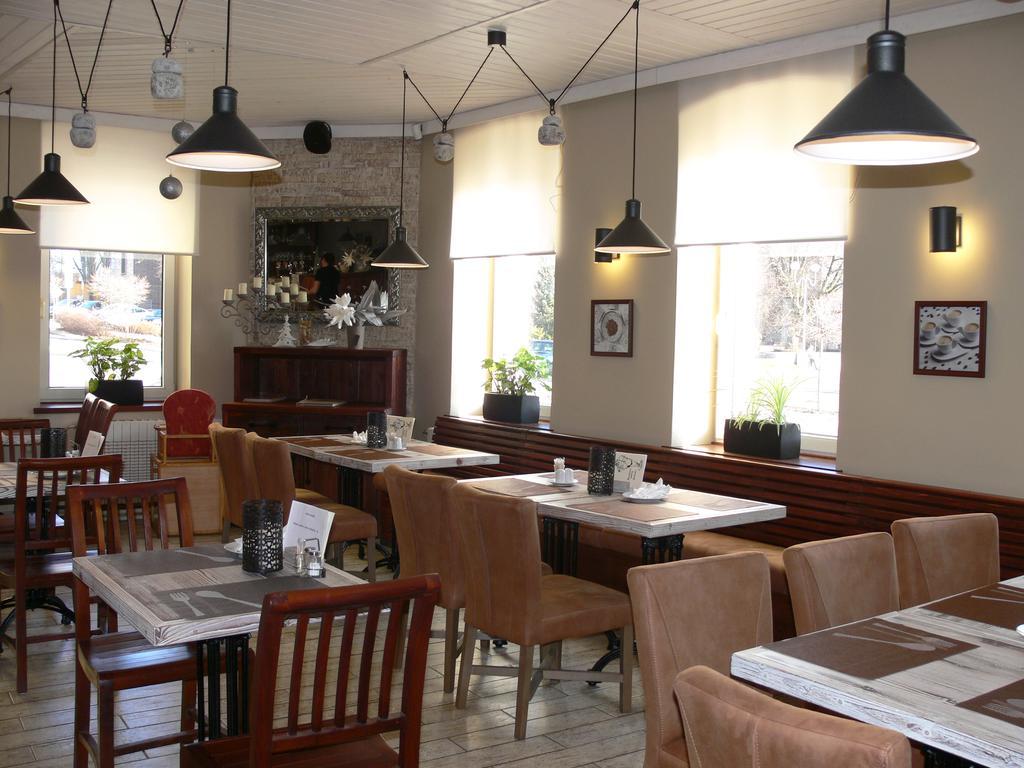 יאבלונק נאד ניסו Hotel Na Baste מראה חיצוני תמונה