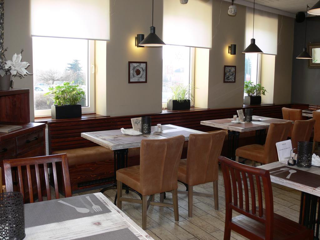 יאבלונק נאד ניסו Hotel Na Baste מראה חיצוני תמונה